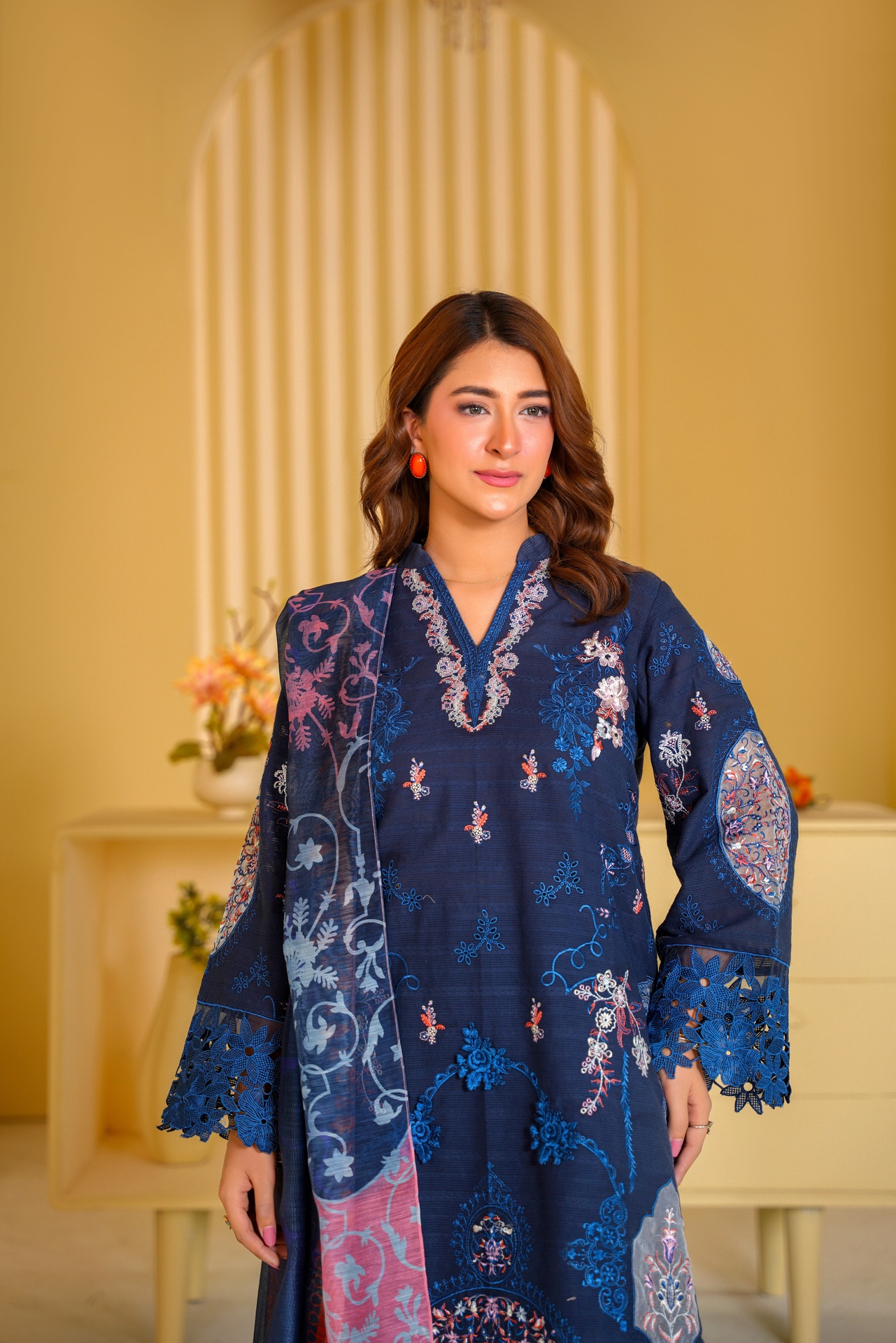 myra-bano-blue-berry-closeup.jpg