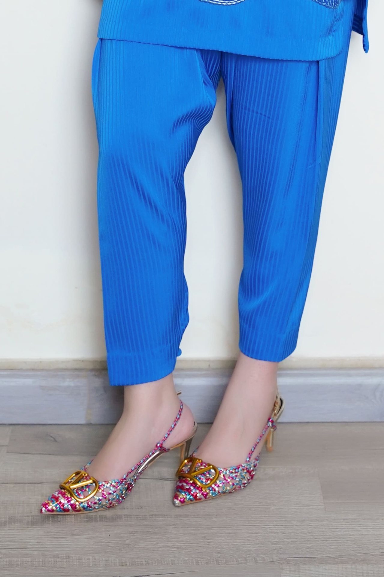 myra-bano-blue-lagoon-tapered-shalwar-fit.jpg.jpeg