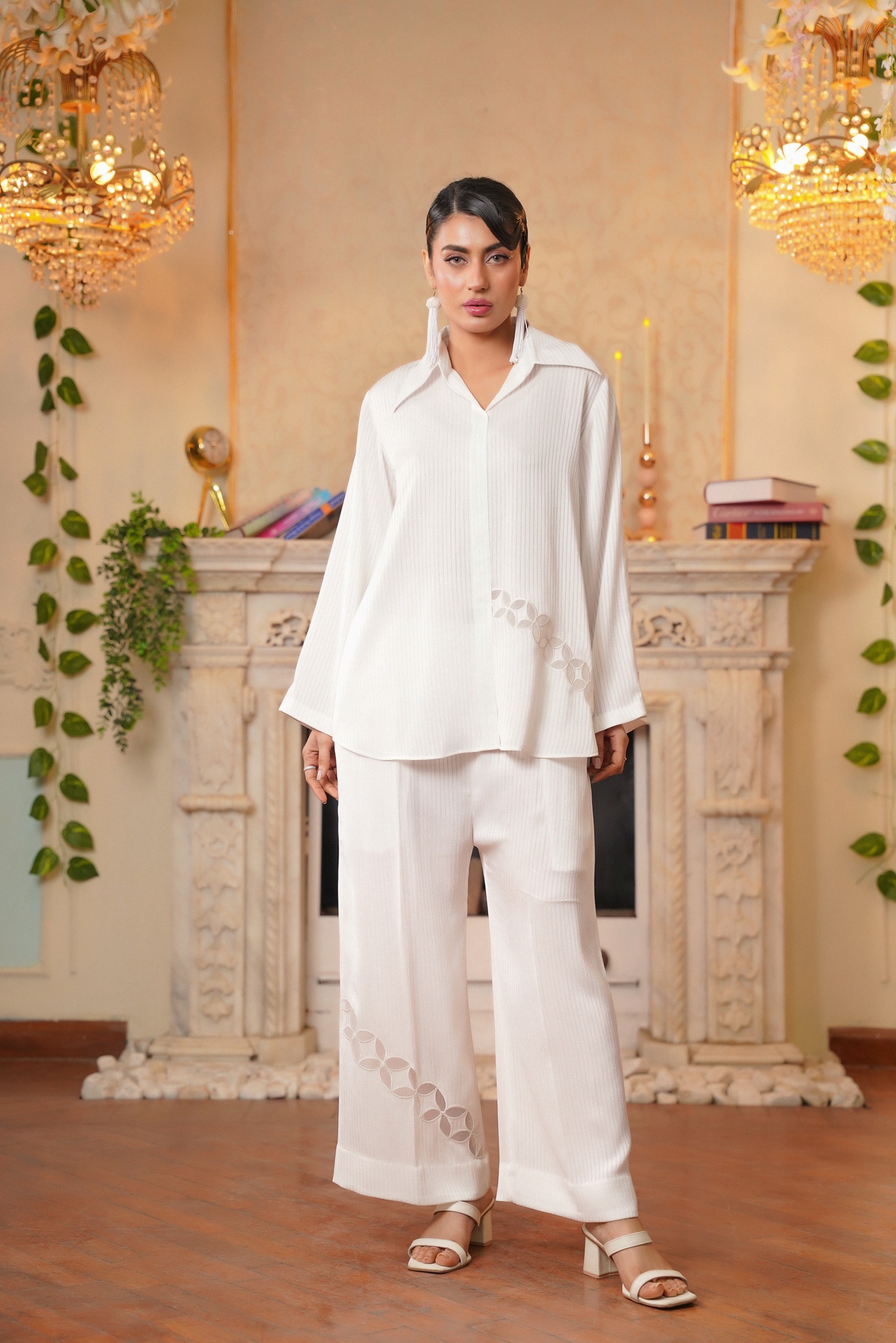 White Whisper (Small)